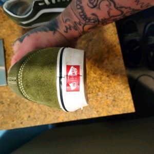 Vans shoes size 11